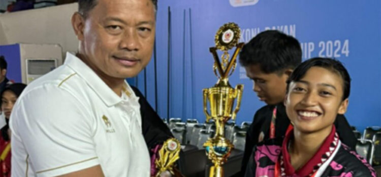 Vince Anggy Fadila, Mahasiswa FH UNISBA Blitar Raih Juara 1 Kategori Putri A dalam Penyelenggaraan KONI Bayan Championship 2024